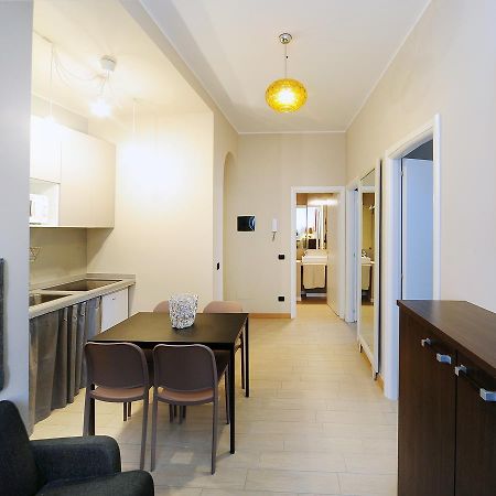 Urban District Apartments - Milan Old Town Central 2 Br ภายนอก รูปภาพ