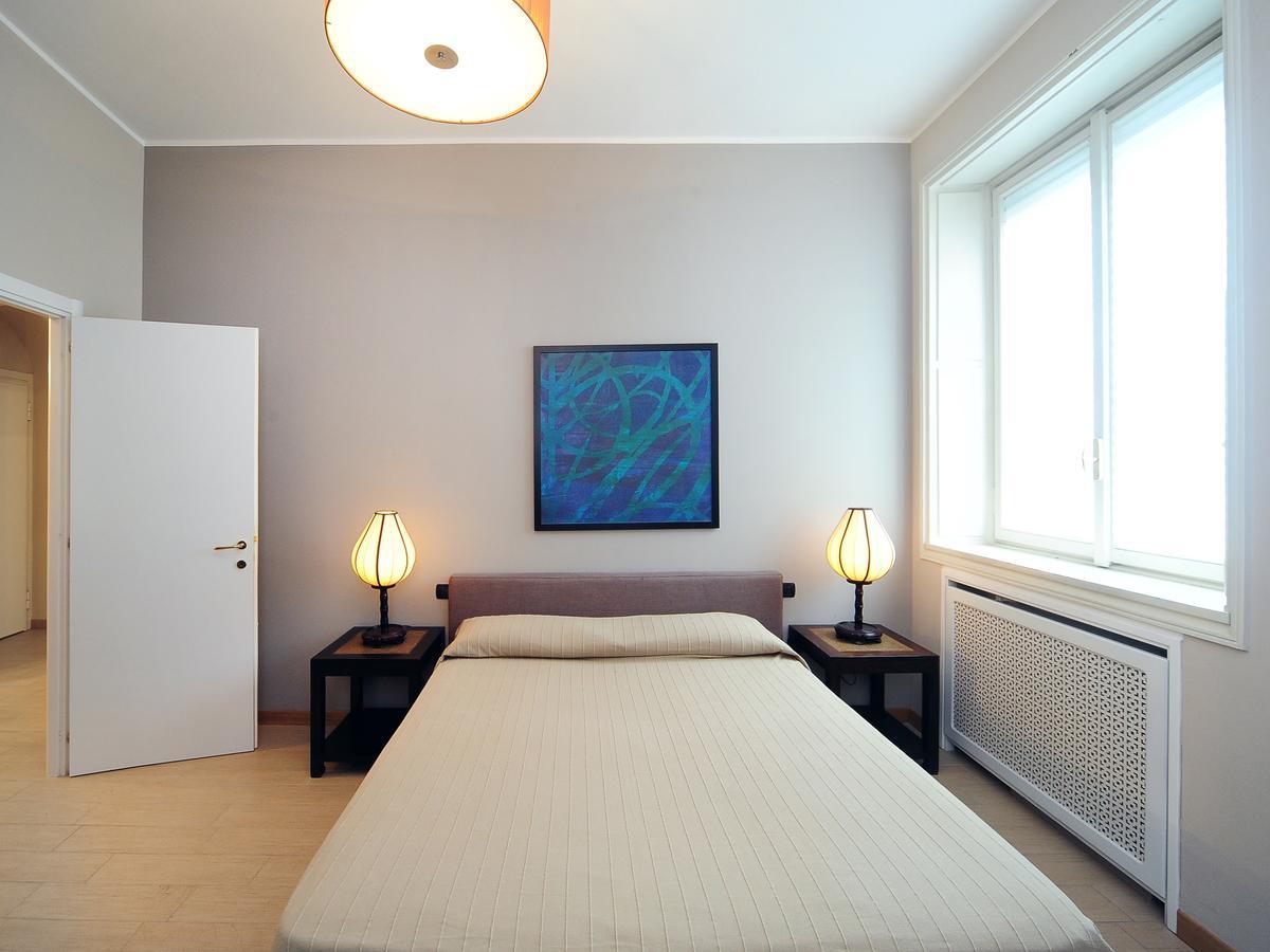 Urban District Apartments - Milan Old Town Central 2 Br ภายนอก รูปภาพ